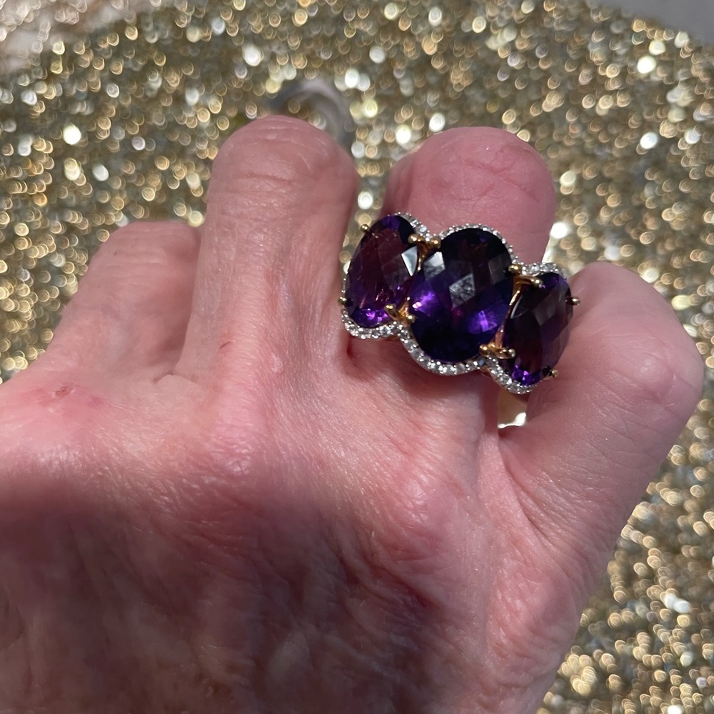 Gems Treasures. Three Stone Amathyst Ring View 2